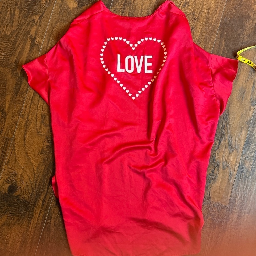 Victoria’s Secret’s “LOVE” Sexy Love Robe (I6)